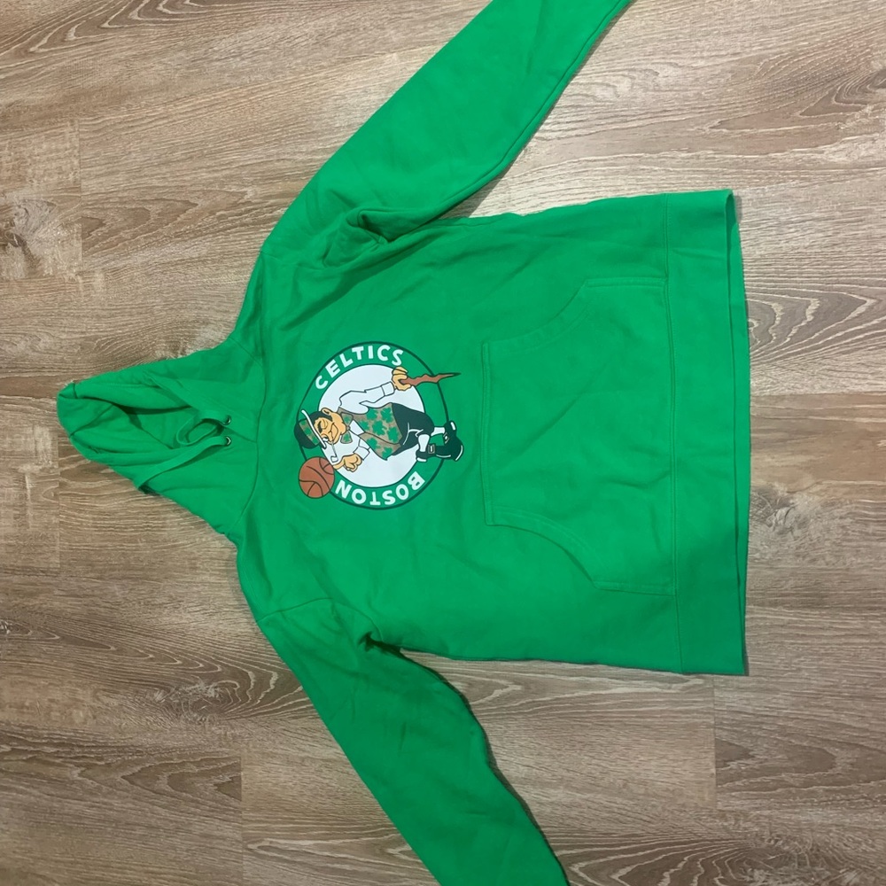 Fanatics Boston Celtics Mens Medium Sweatshirt